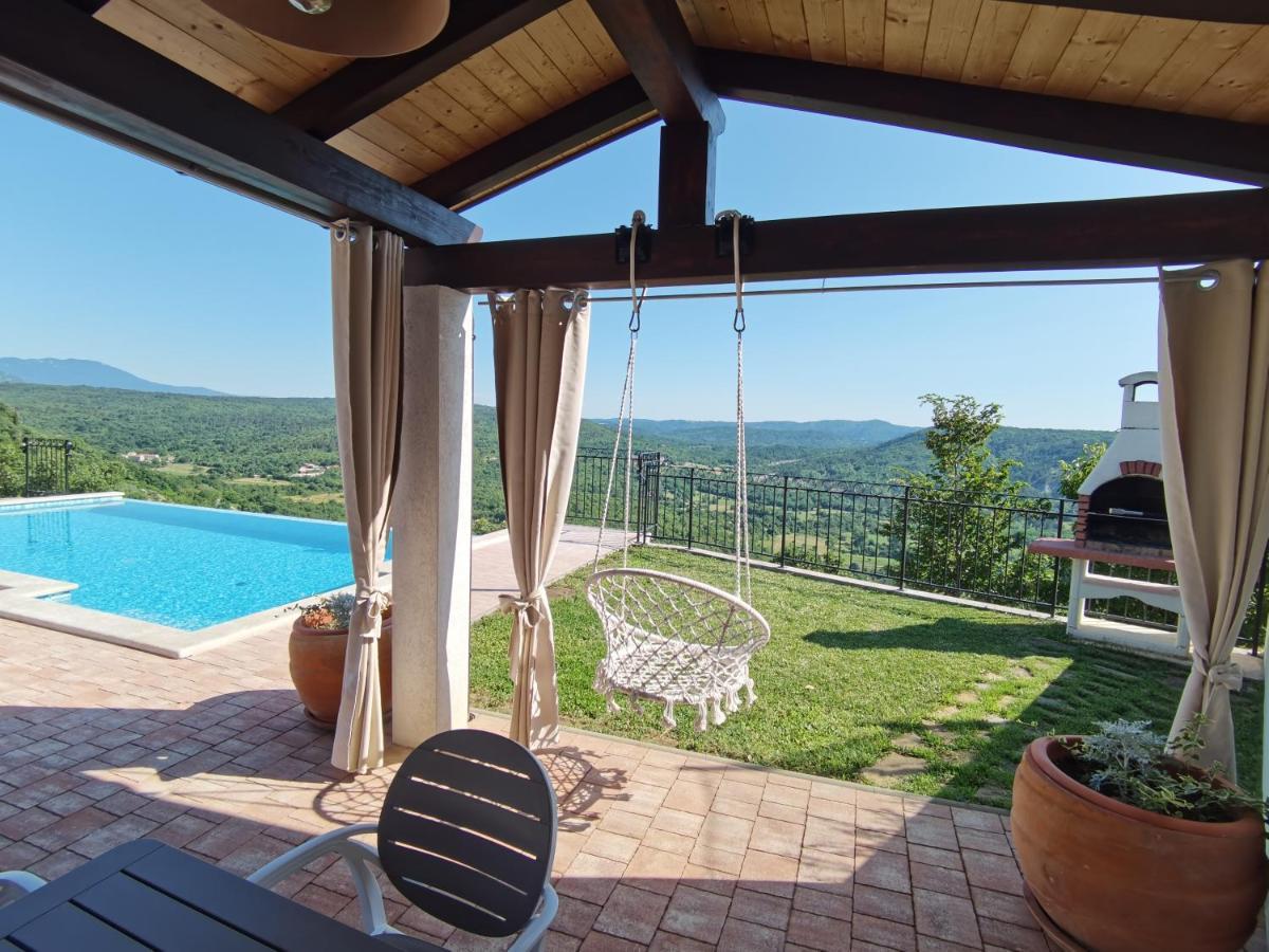Home Andrea With Infinity Salty Pool Roč Extérieur photo