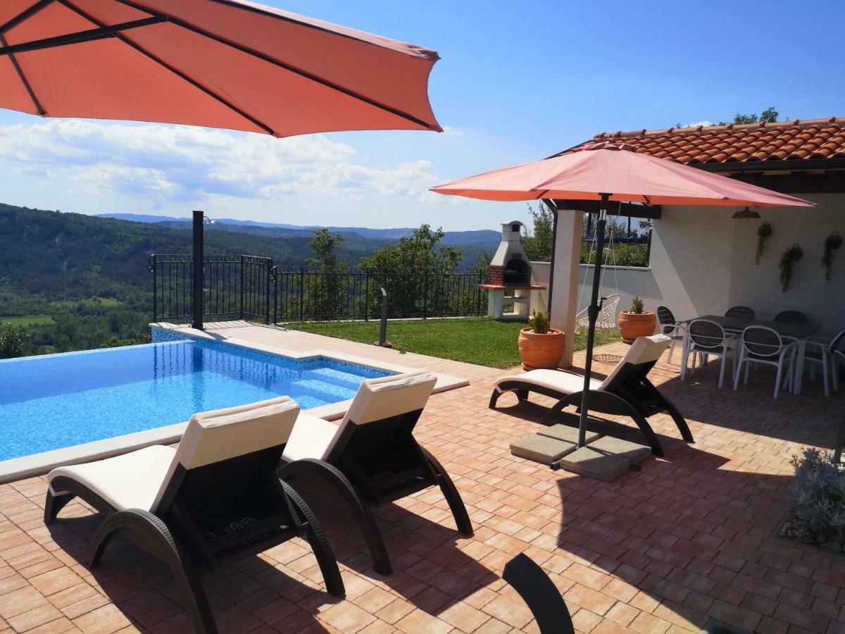 Home Andrea With Infinity Salty Pool Roč Extérieur photo